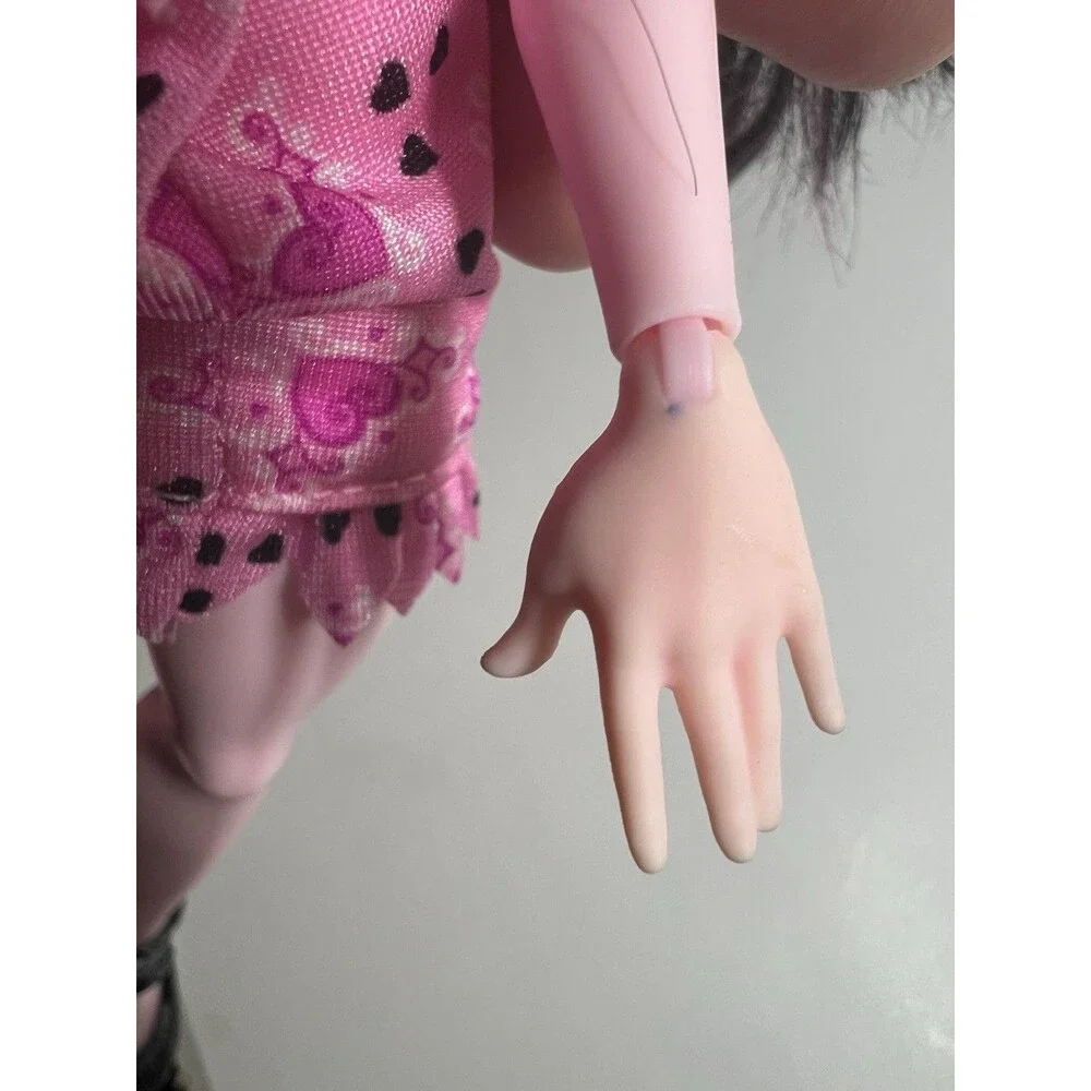 Monster High G3 Draculaura Fearbook Target Exclusive Doll w/ Beret Hat Shoes